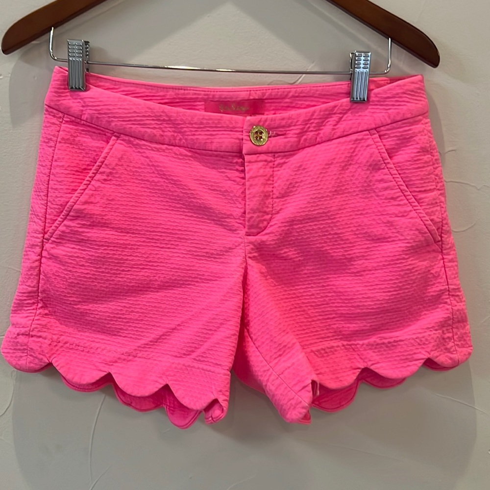 Pink Lilly Pulitzer shorts size 2
